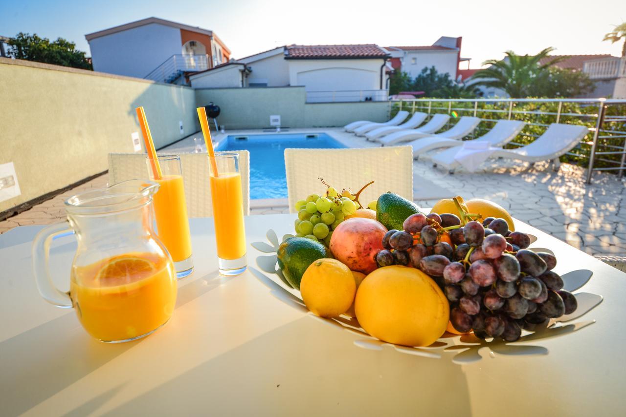 Sunset Deluxe