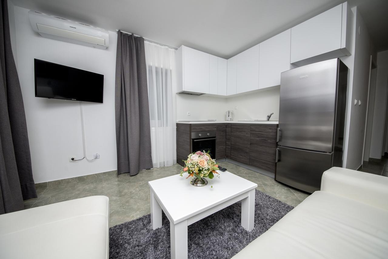Sunset Deluxe Vilă Vir